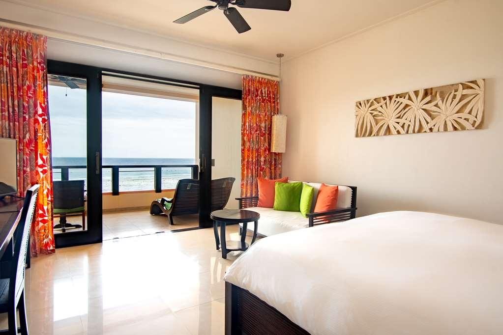 Doubletree By Hilton Seychelles Allamanda Resort & Spa Takamaka Room photo