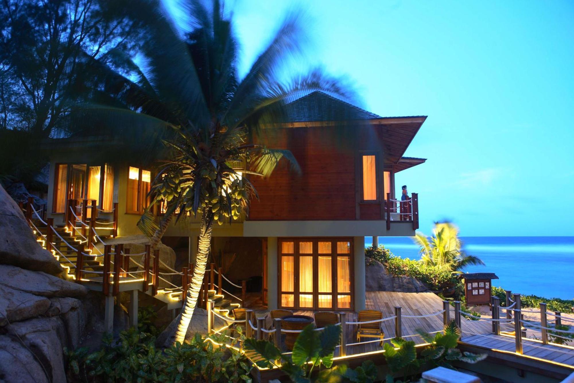 Doubletree By Hilton Seychelles Allamanda Resort & Spa Takamaka Exterior photo