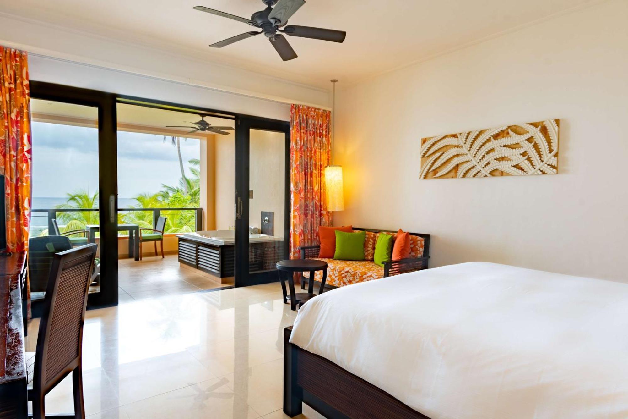 Doubletree By Hilton Seychelles Allamanda Resort & Spa Takamaka Exterior photo