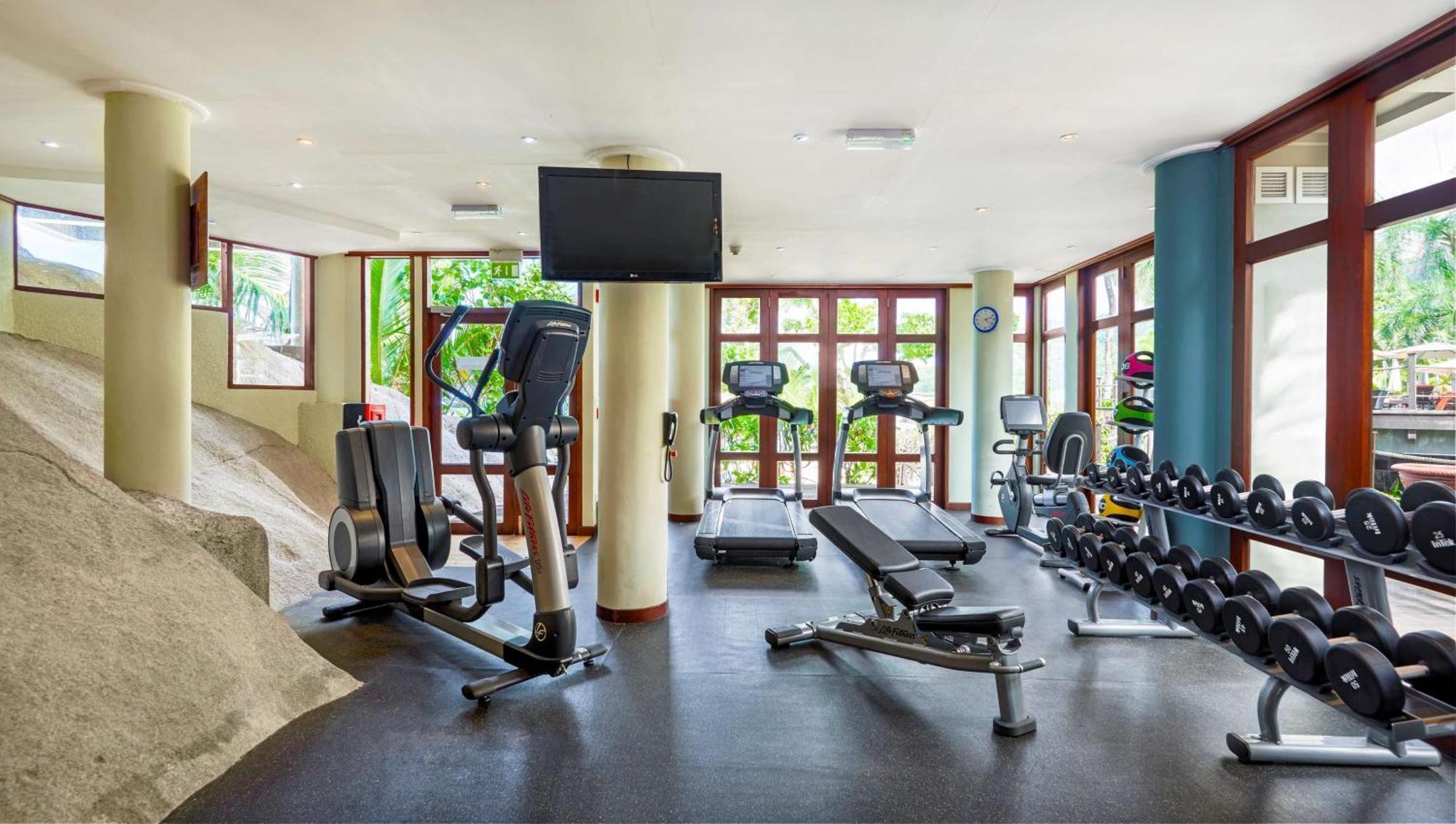 Doubletree By Hilton Seychelles Allamanda Resort & Spa Takamaka Exterior photo