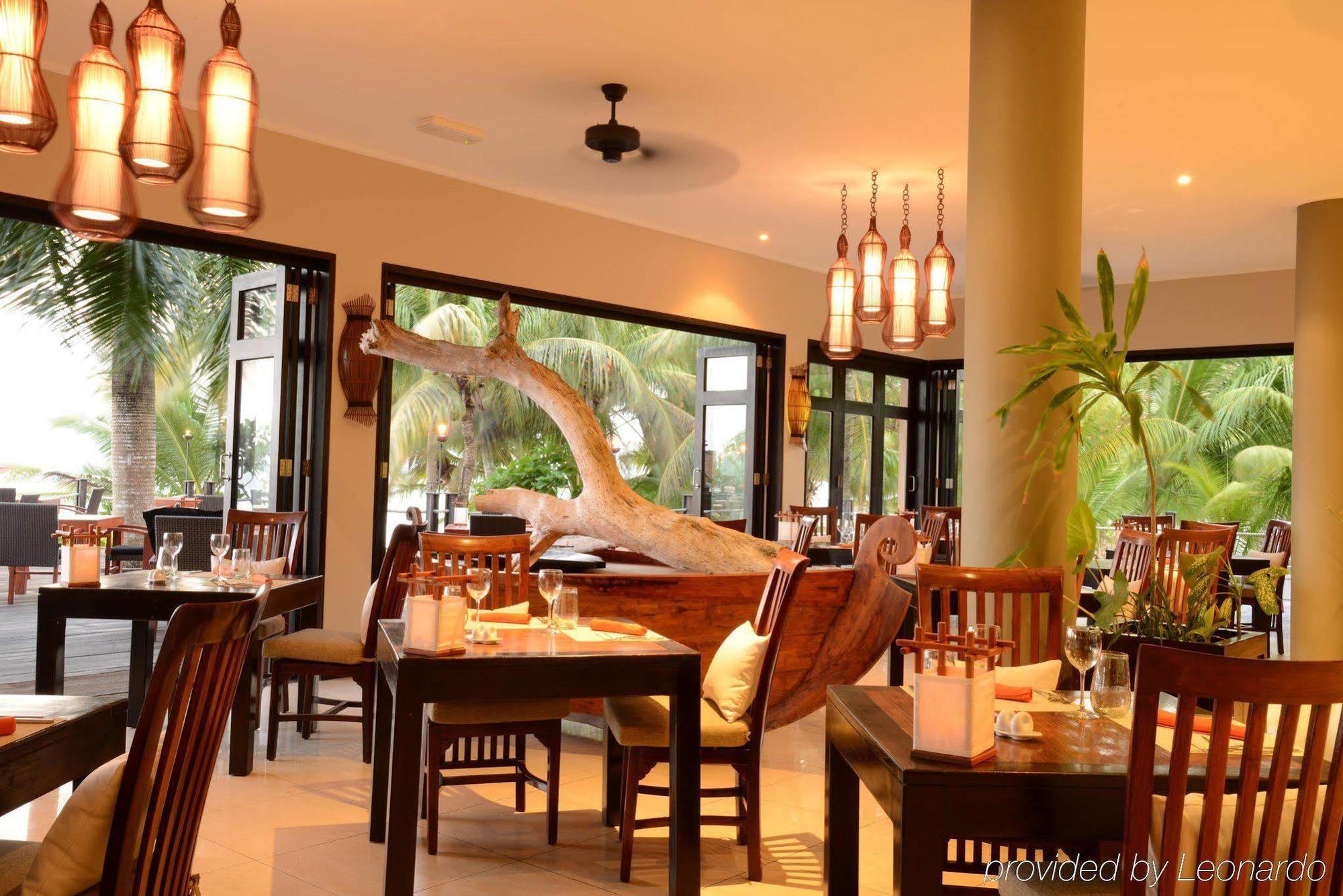 Doubletree By Hilton Seychelles Allamanda Resort & Spa Takamaka Exterior photo